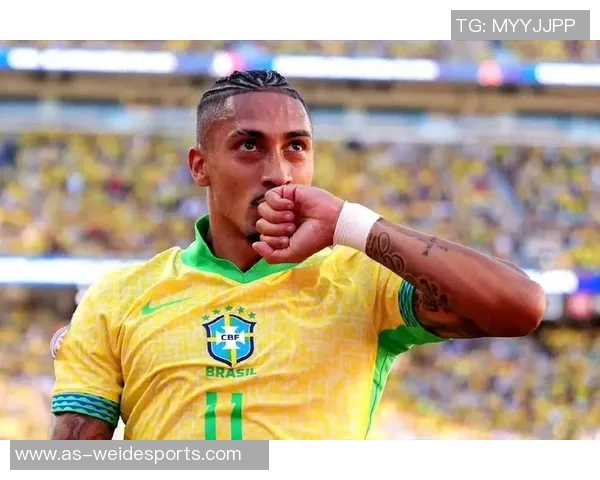 迪亚斯进球效率翻倍表现惊艳或将复制拉菲尼亚升咖传奇