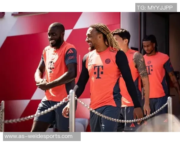 于帕经纪人与巴黎关系紧密拜仁对巴黎兴趣高度重视 于帕经纪人与巴黎关系紧密拜仁对巴黎兴趣高度重视