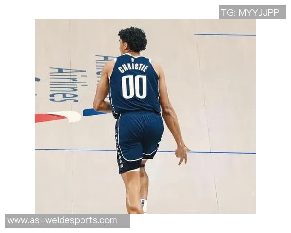 格莱姆斯状态低迷却依然贡献全面数据13投5中收获12分5篮板6助攻 格莱姆斯状态低迷却依然贡献全面数据13投5中收获12分5篮板6助攻